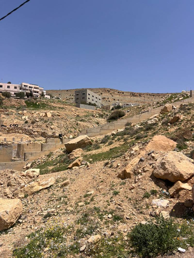مزاد أرض / مجمع — وادي موسى